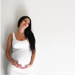 picture of chiropractic treatment of a Fernandina Beach pregnant patient